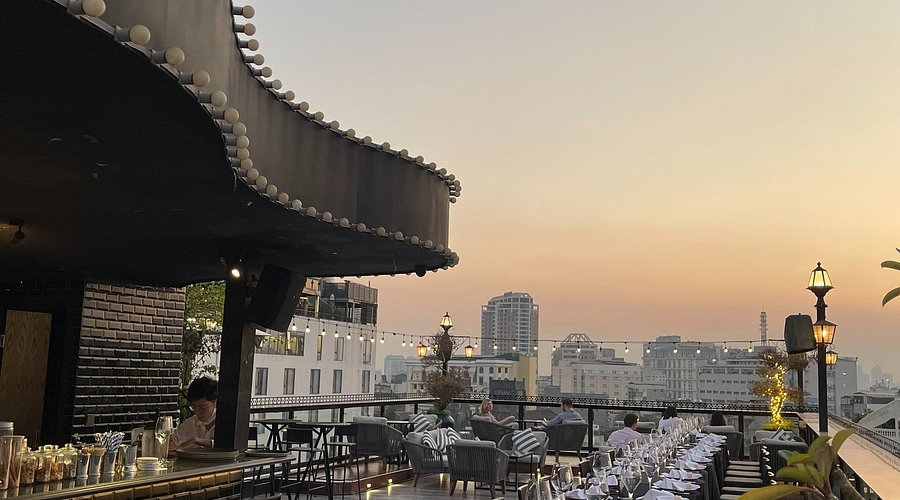 SOL Sky Bar – 22 Bao Khanh